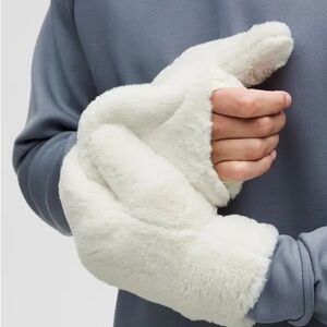 Lululemon Fleece Mittens